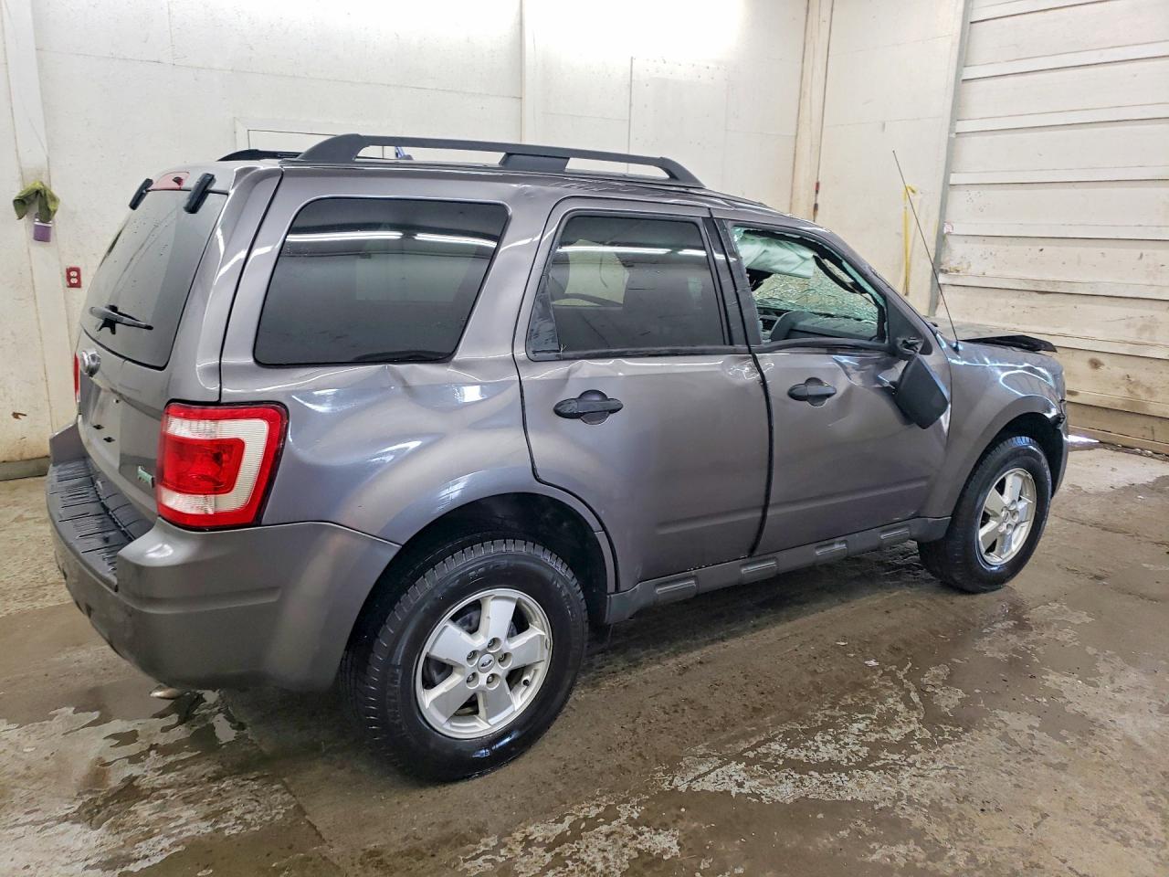 2010 Ford Escape Xlt - Image 3