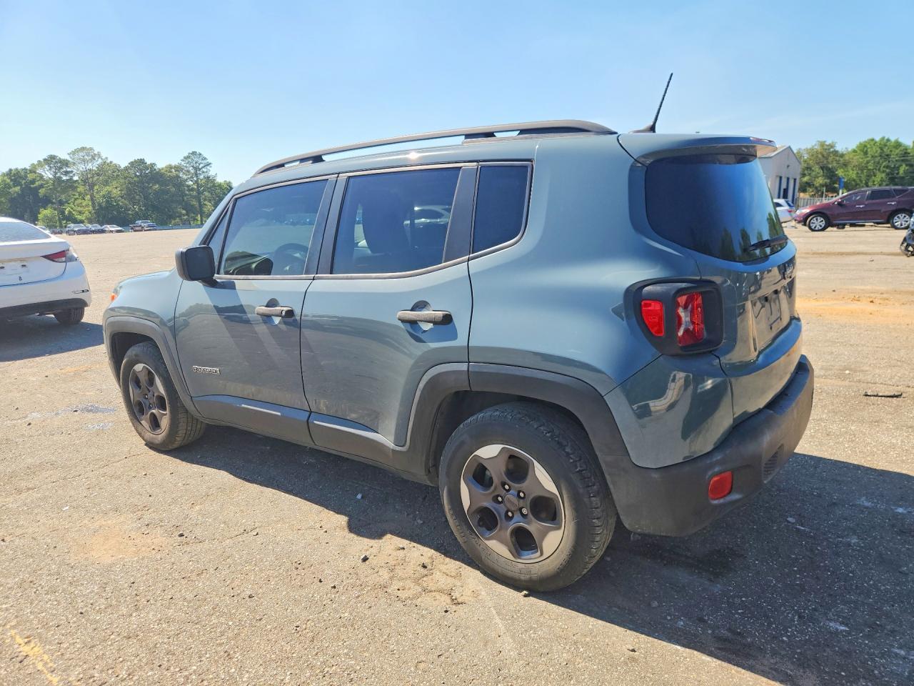 2017 Jeep Renegade Sport - Image 2