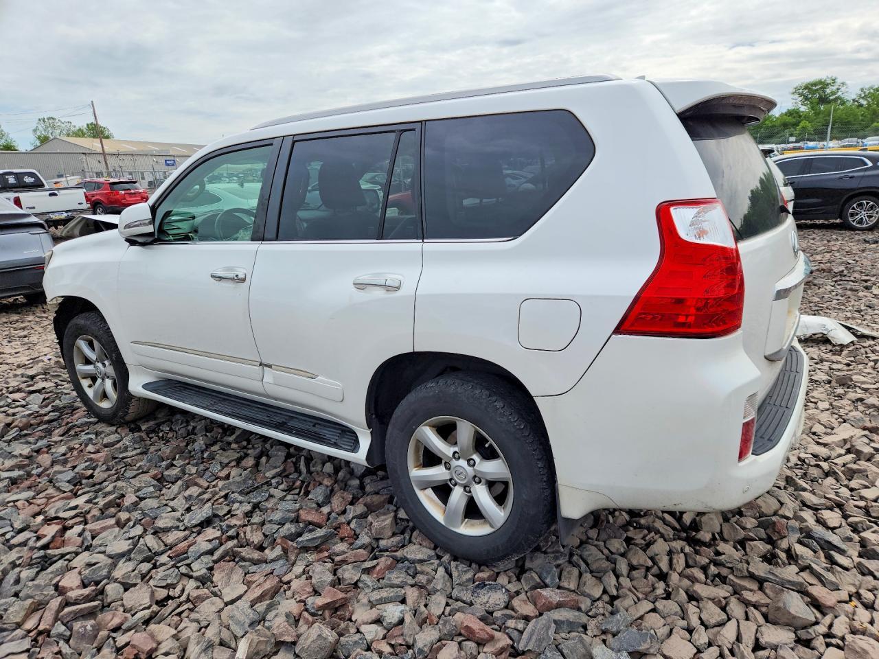 2013 Lexus Gx 460 - Image 2