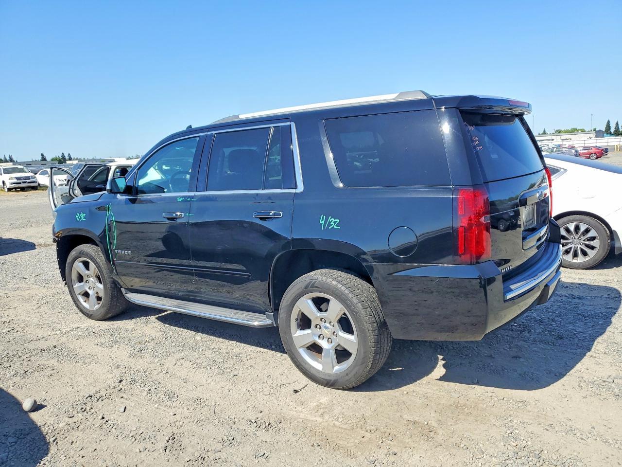 2019 Chevrolet Tahoe K1500 Premier - Фото 2