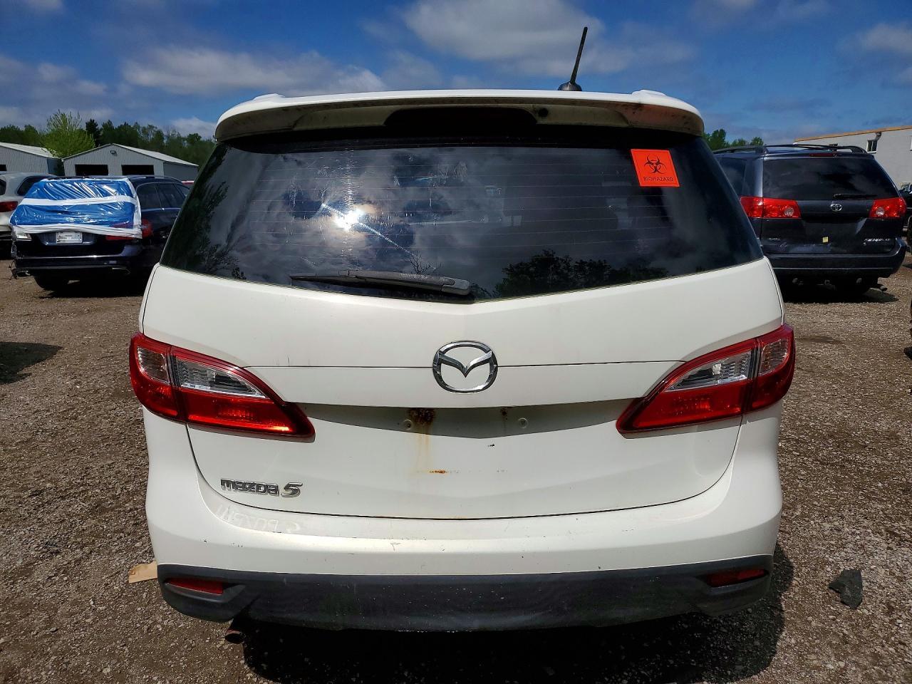 2012 Mazda 5 - Image 6