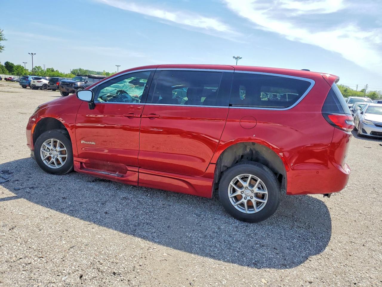 2025 Chrysler Pacifica Select - Фото 2