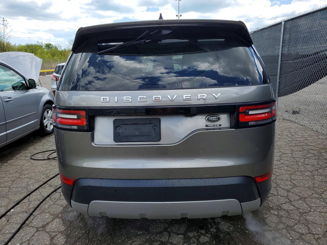 2017 Land Rover Discovery Hse Luxury - Image 6