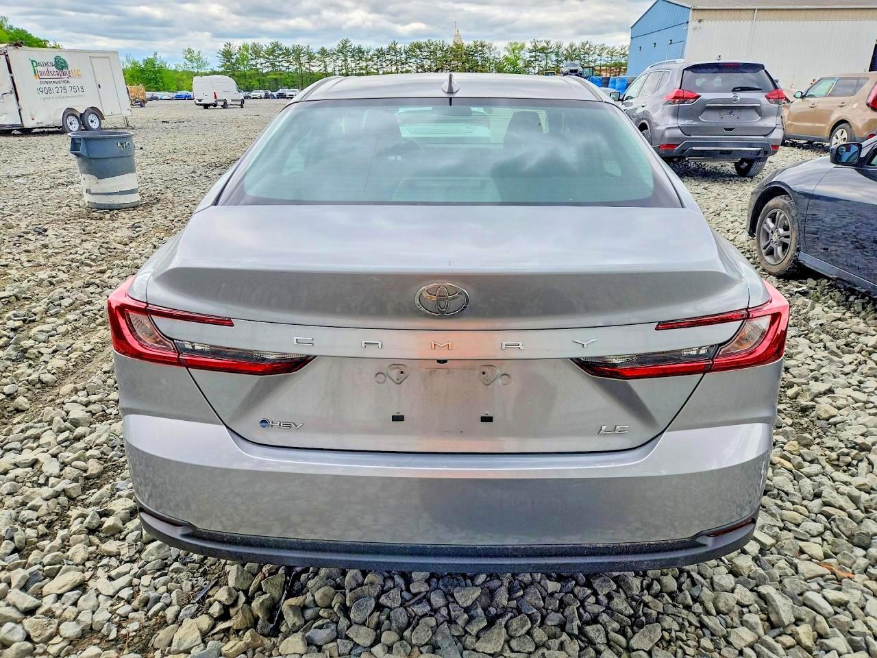 2025 Toyota Camry Le - Фото 6