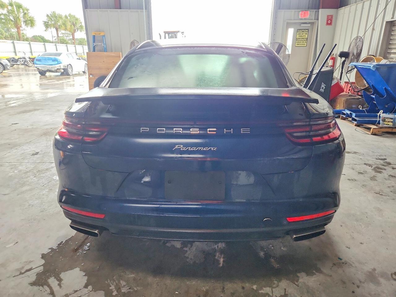 2018 Porsche Panamera 4 - Фото 6