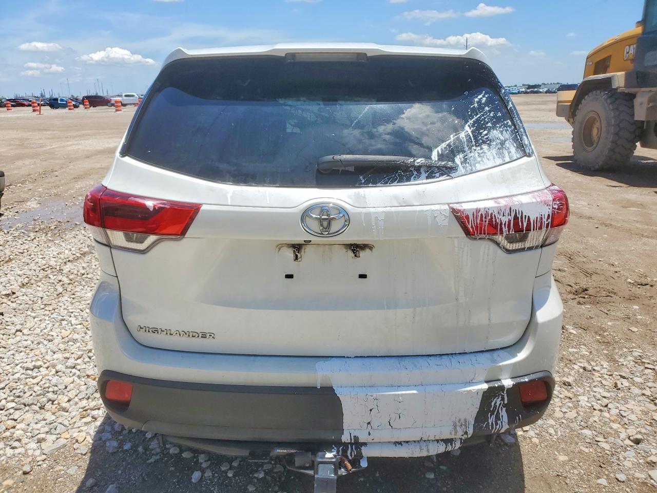 2018 Toyota Highlander Se - Image 6