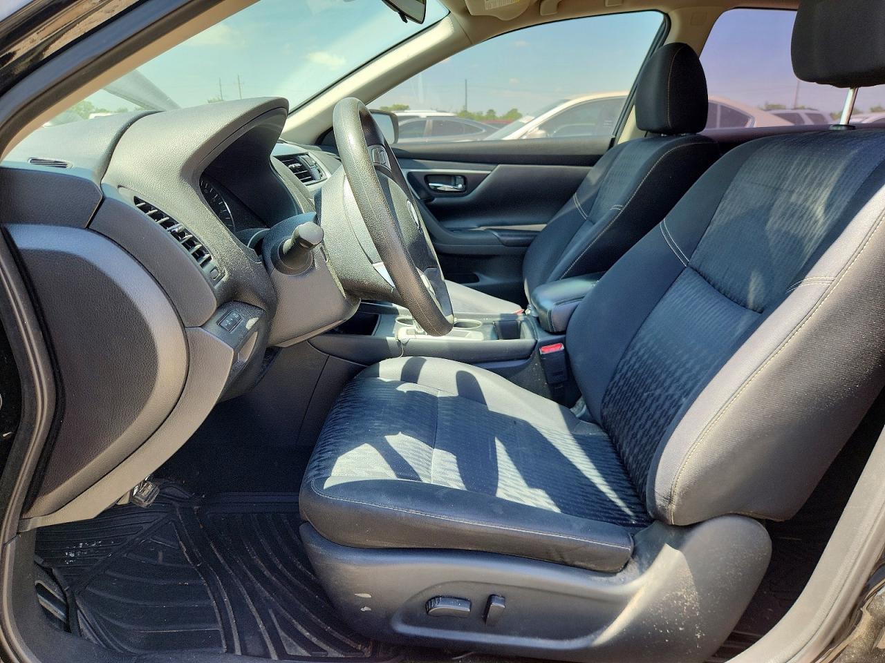 2017 Nissan Altima 2.5 S - Image 7