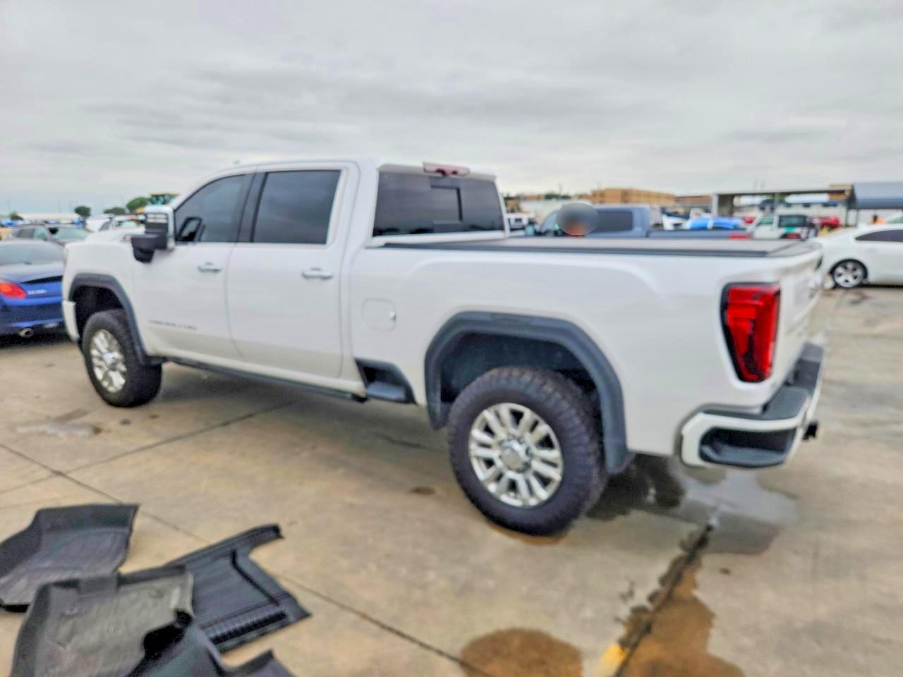 2020 GMC Sierra K2500 Denali - Image 2