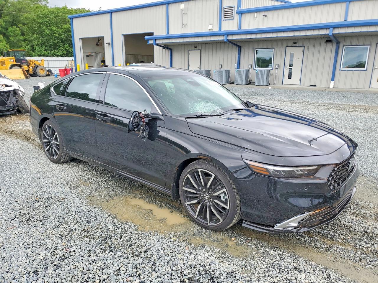 2026 Honda Accord Touring Hybrid - Image 4