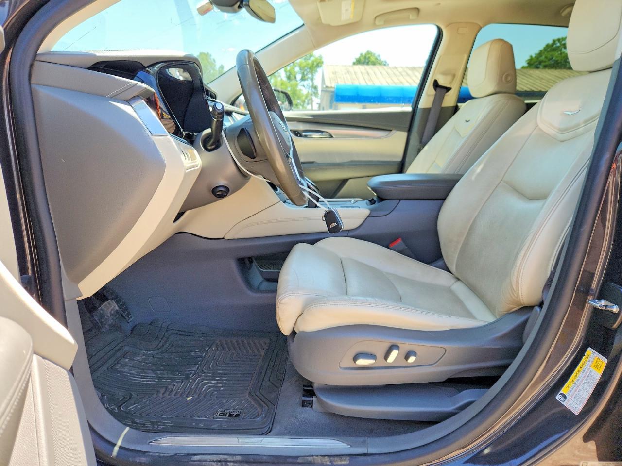 2017 Cadillac Xt5 Luxury - Image 7