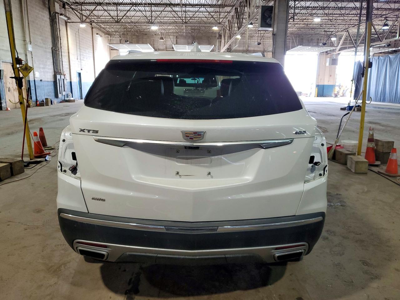 2022 Cadillac Xt5 Premium Luxury - Image 6