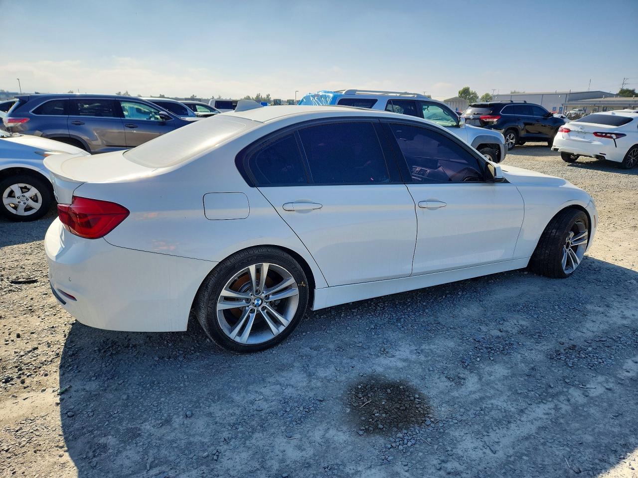 2016 BMW 328 I Sulev - Фото 3