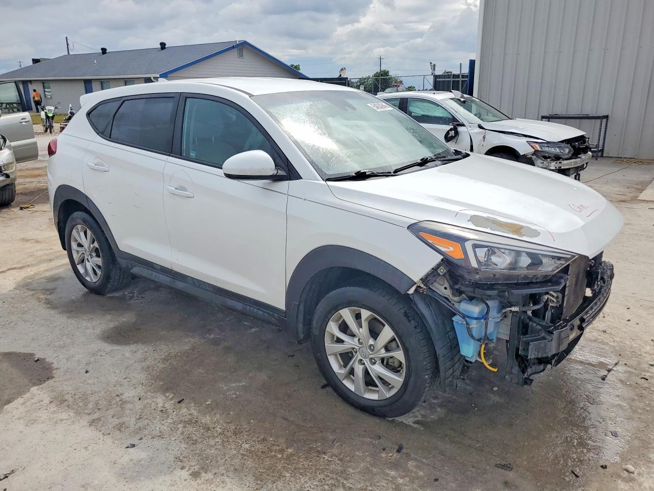 2021 Hyundai Tucson Se - Фото 4