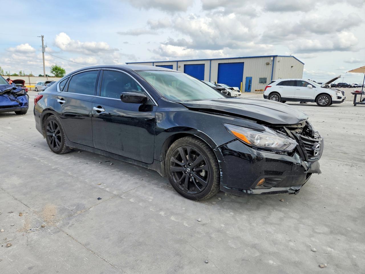 2018 Nissan Altima 2.5 Sr - Image 4