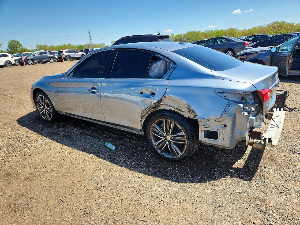 2015 Infiniti Q50 Base - Фото 2