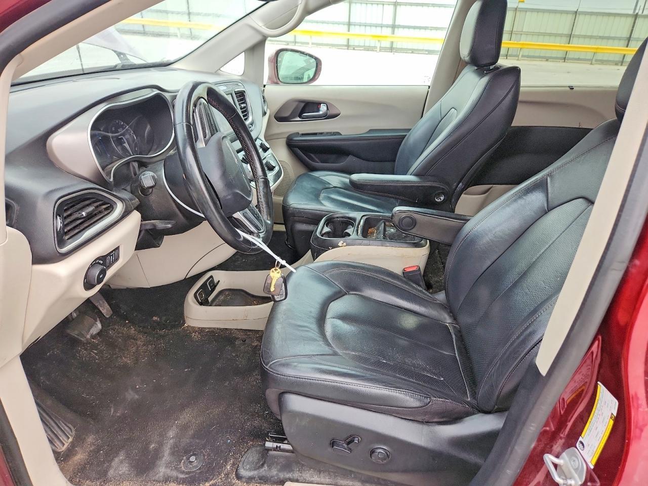 2020 Chrysler Pacifica Touring L - Image 7