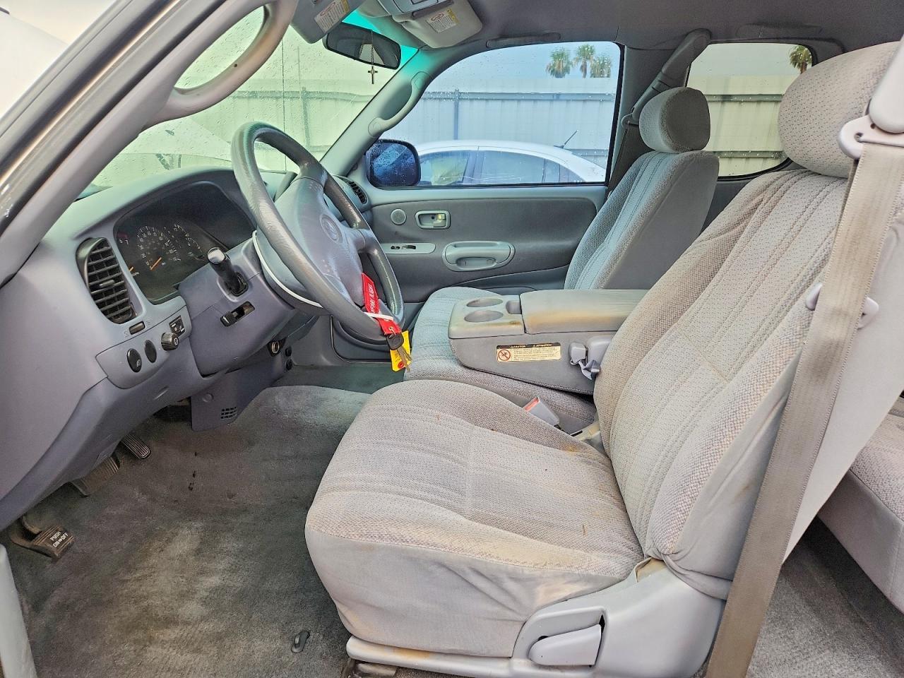 2002 Toyota Tundra - Image 7