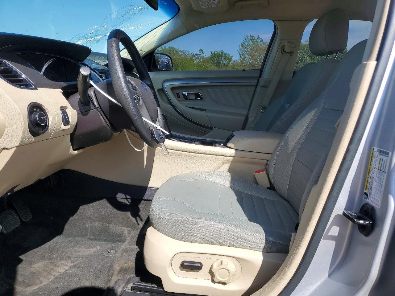 2018 Ford Taurus Se - Image 7