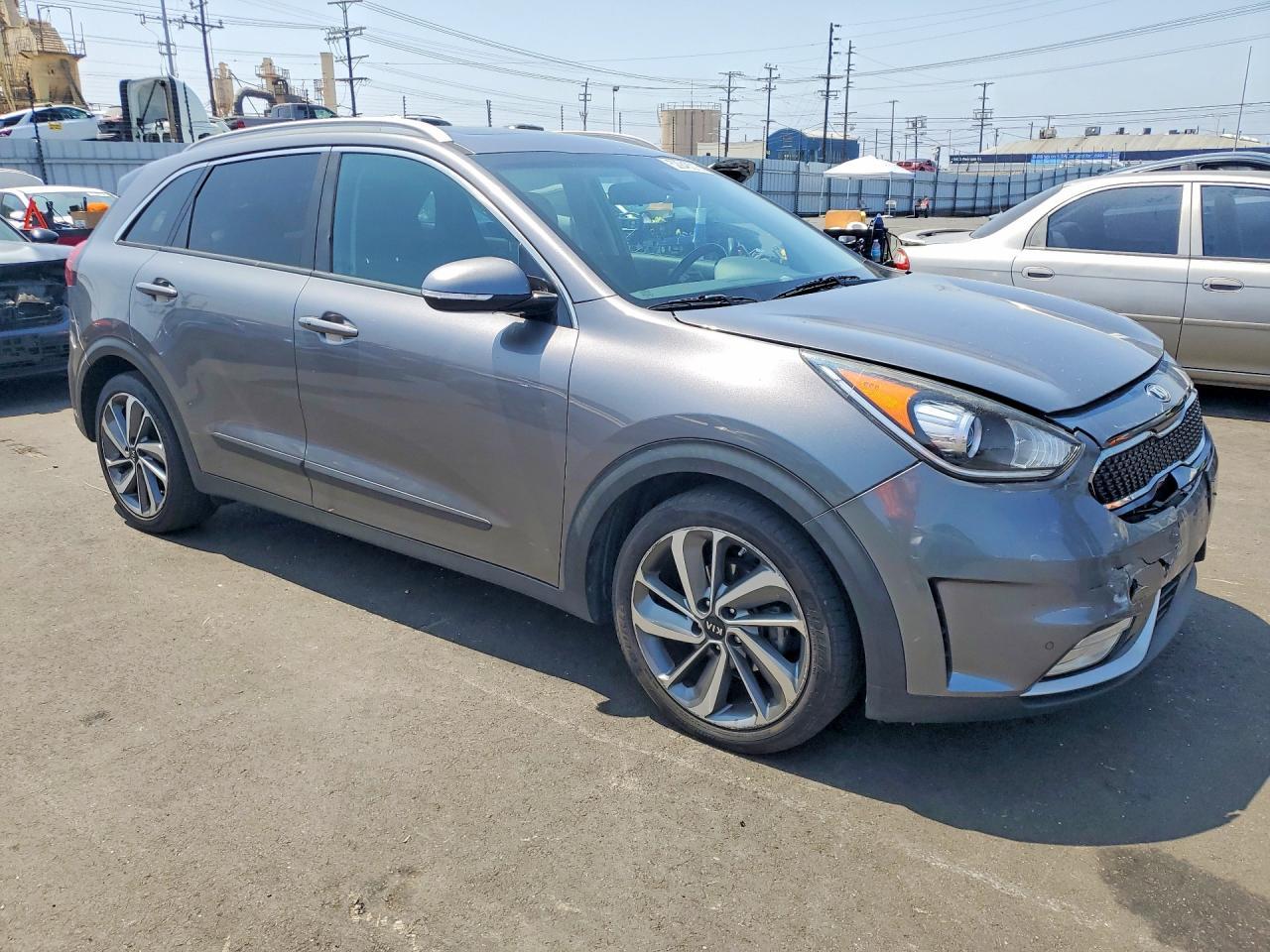 2017 Kia Niro Ex Touring - Фото 4