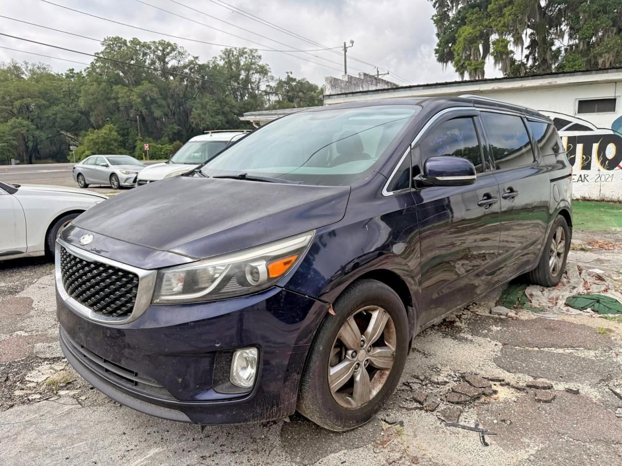 2018 Kia Sedona Ex - Image 2