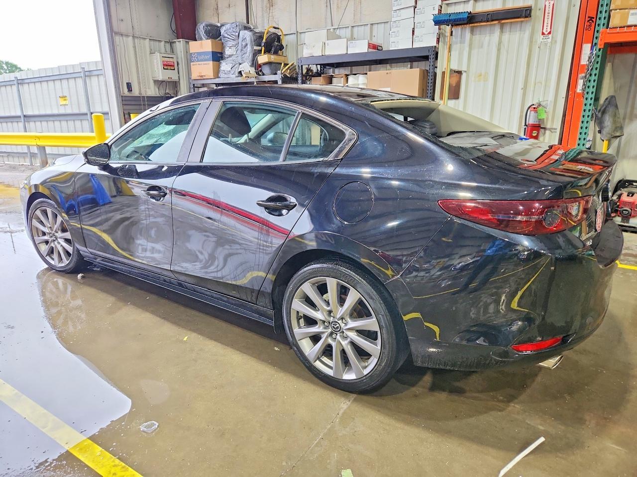 2021 Mazda 3 Preferred - Image 2
