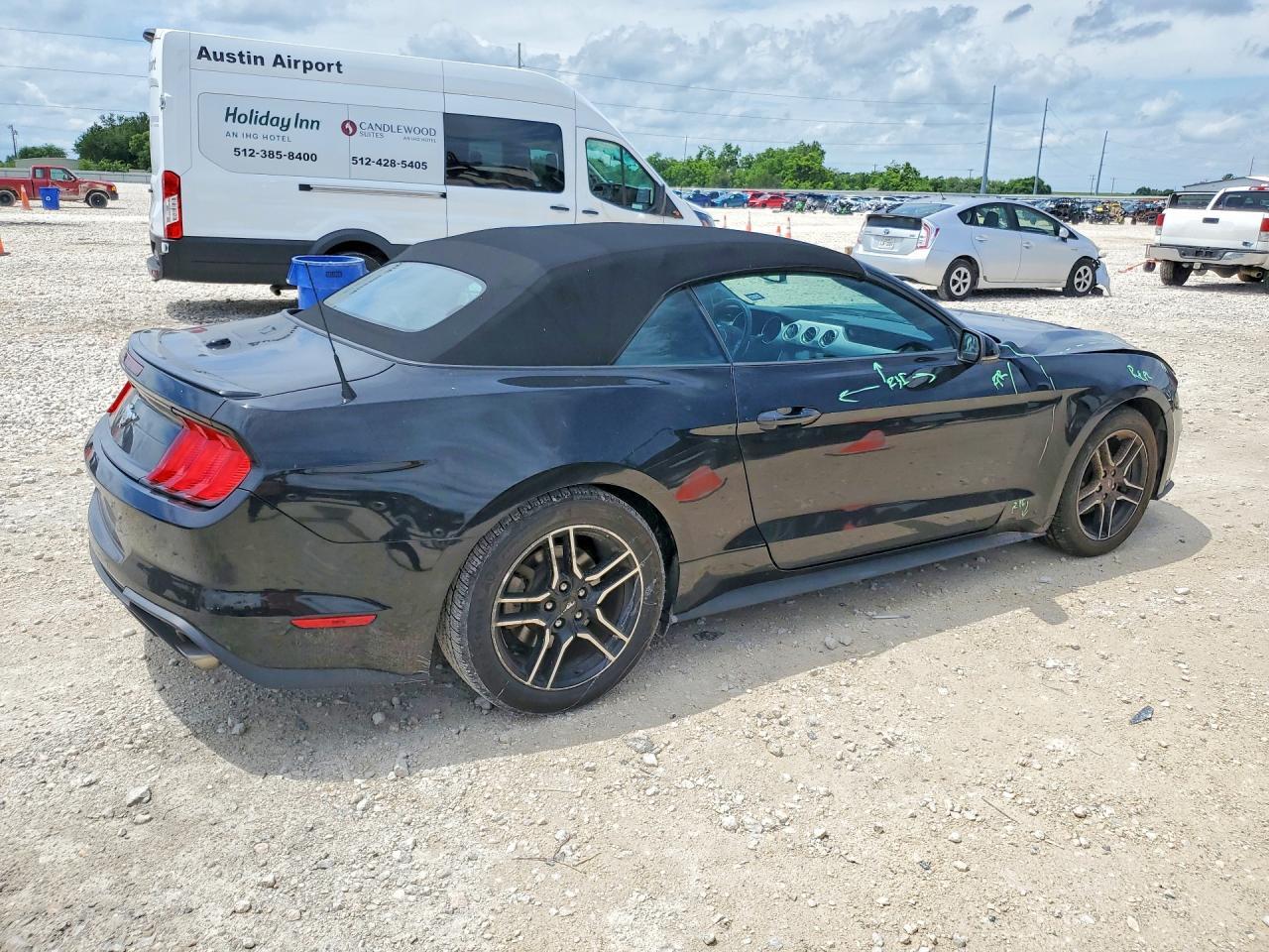 2020 Ford Mustang - Фото 3
