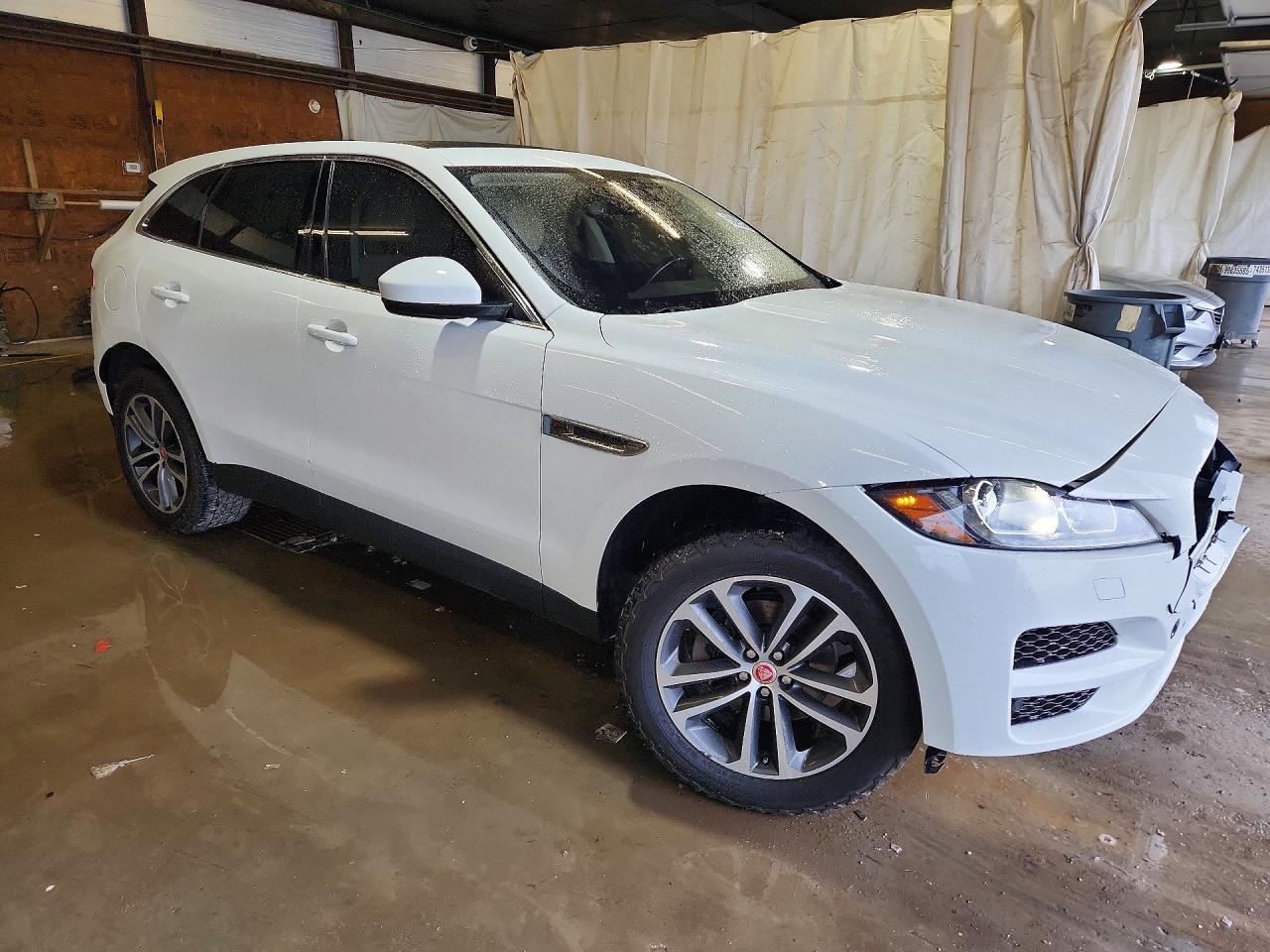 2020 Jaguar F-Pace Premium - Image 4