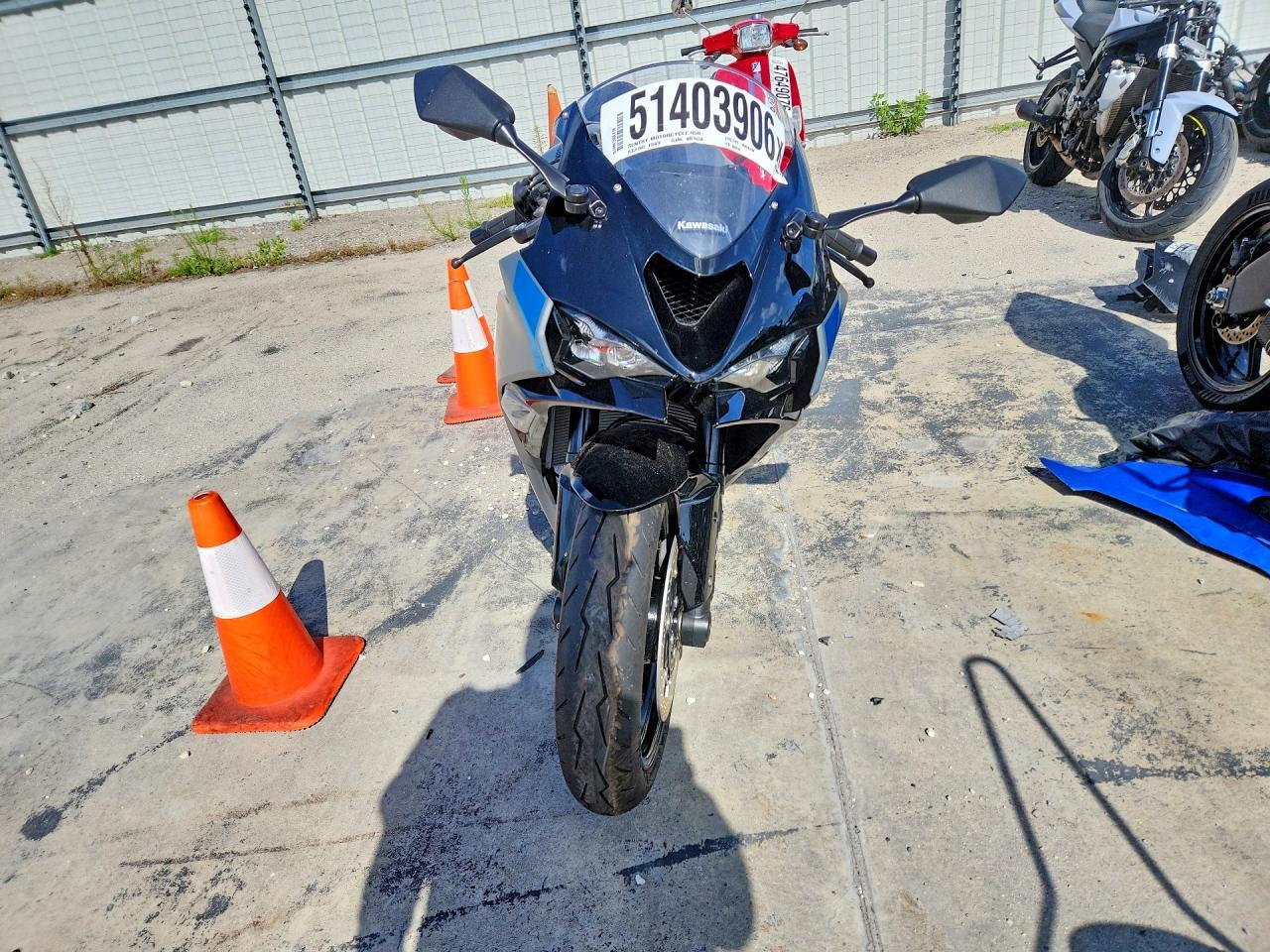 2025 Kawasaki Zx636 K - Фото 2