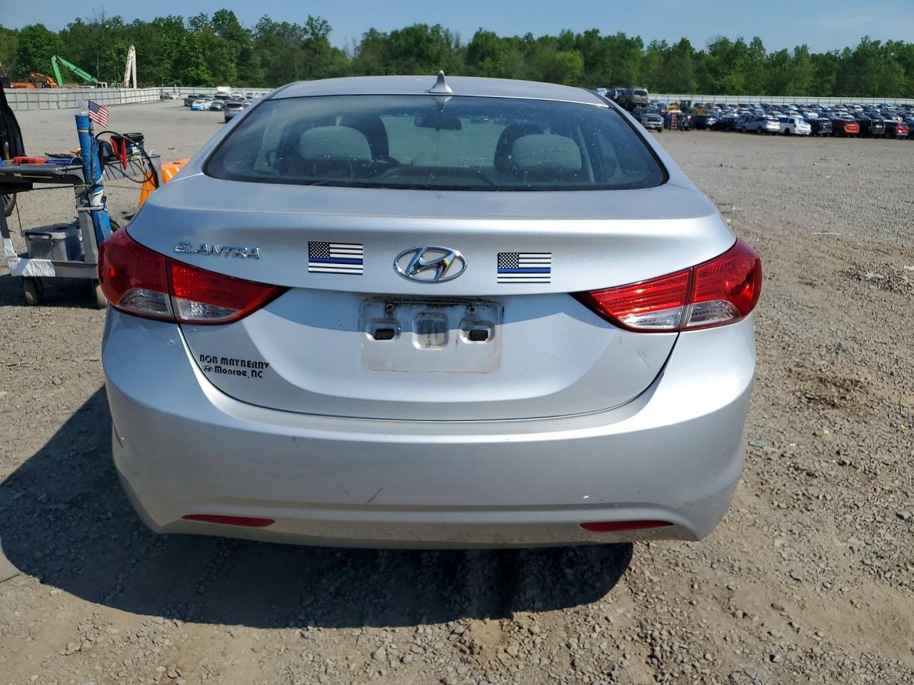 2013 Hyundai Elantra Gls - Фото 6