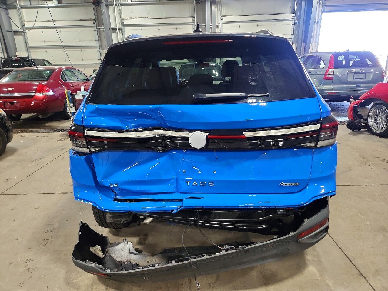 2025 Volkswagen Taos Se Black - Фото 6