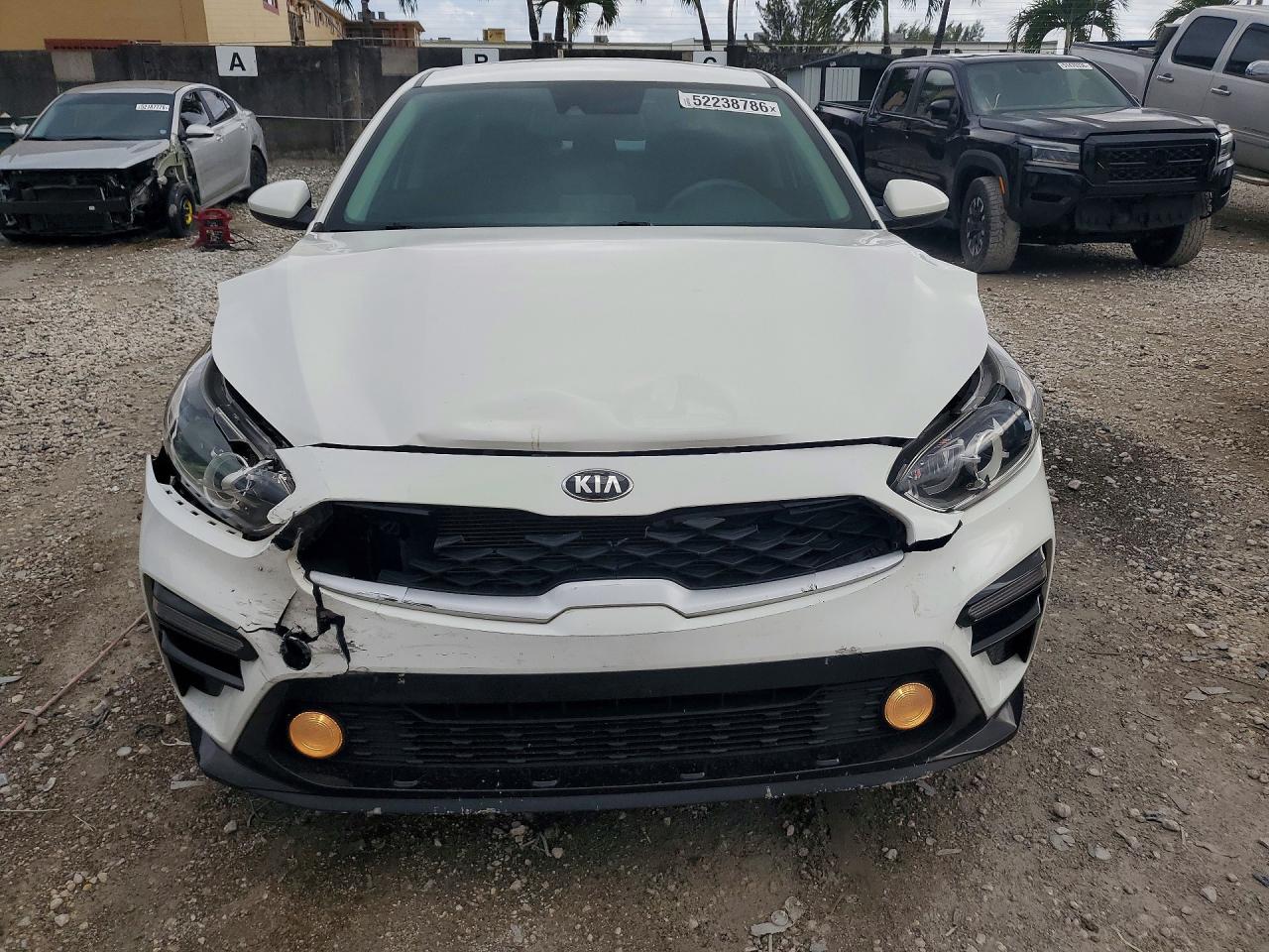 2021 Kia Forte Lxs - Image 5