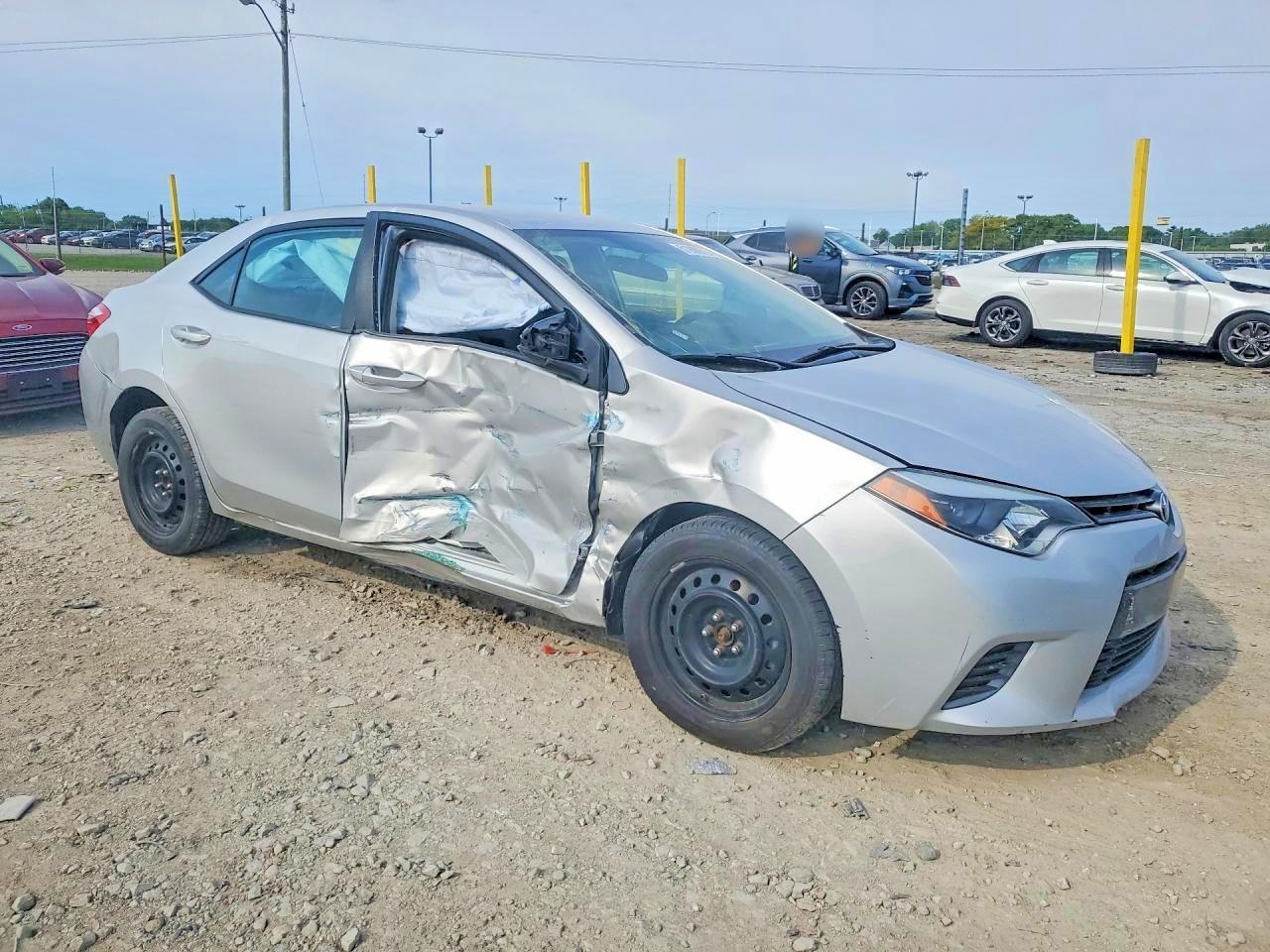 2015 Toyota Corolla Le - Image 4