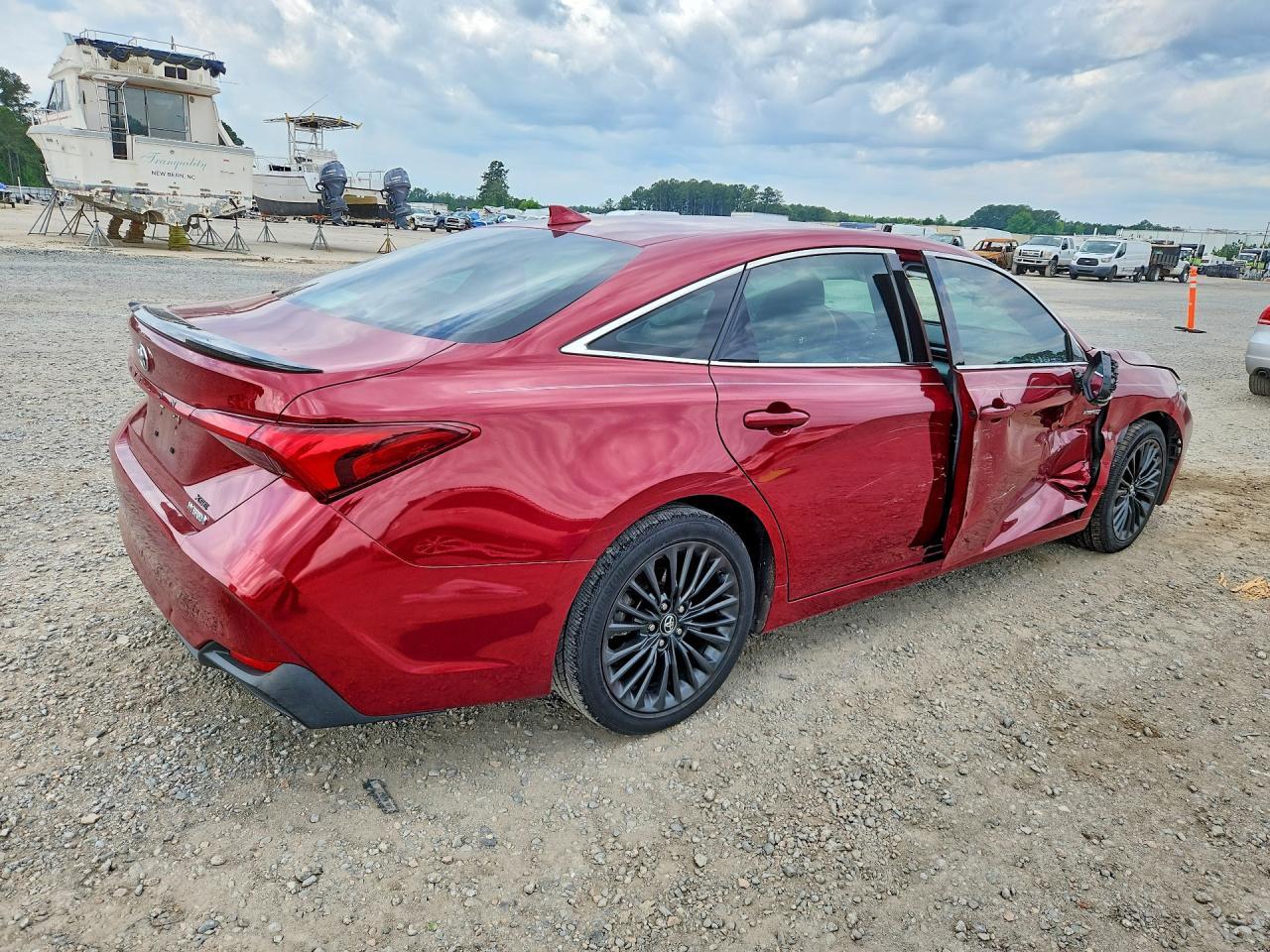 2019 Toyota Avalon Hybrid - Фото 3