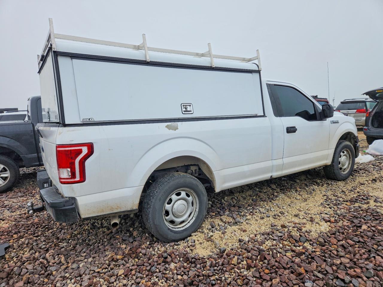 2017 Ford F150 - Фото 3