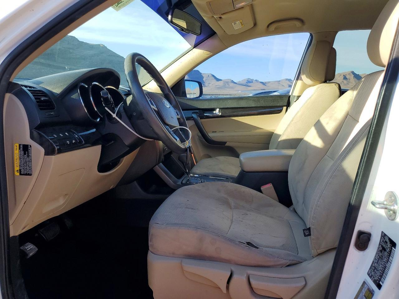 2013 Kia Sorento Lx - Image 7