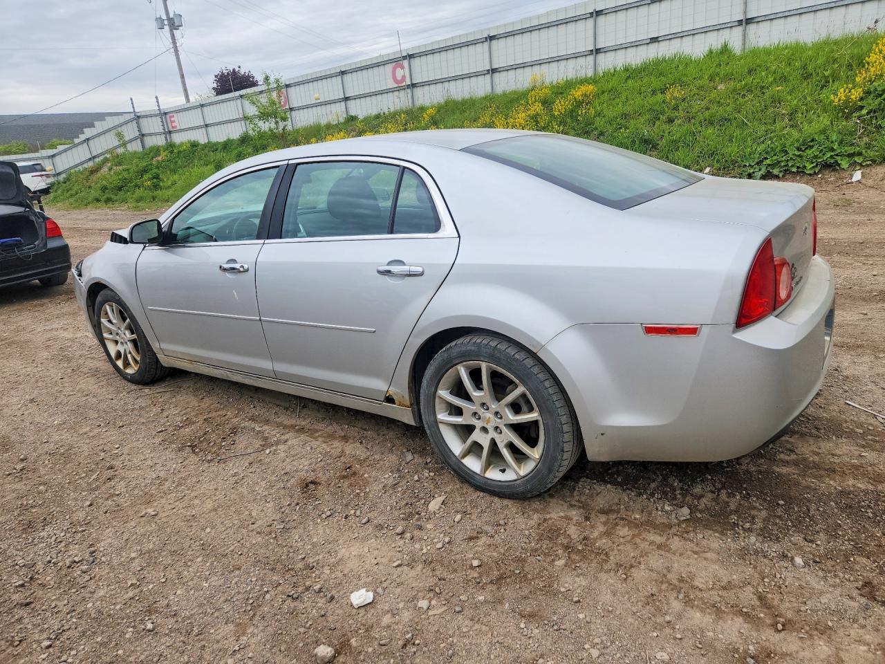 2012 Chevrolet Malibu 1Lt - Фото 2