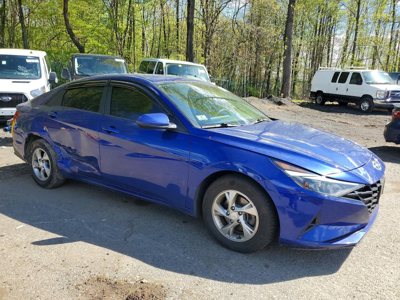 2021 Hyundai Elantra Se - Фото 4