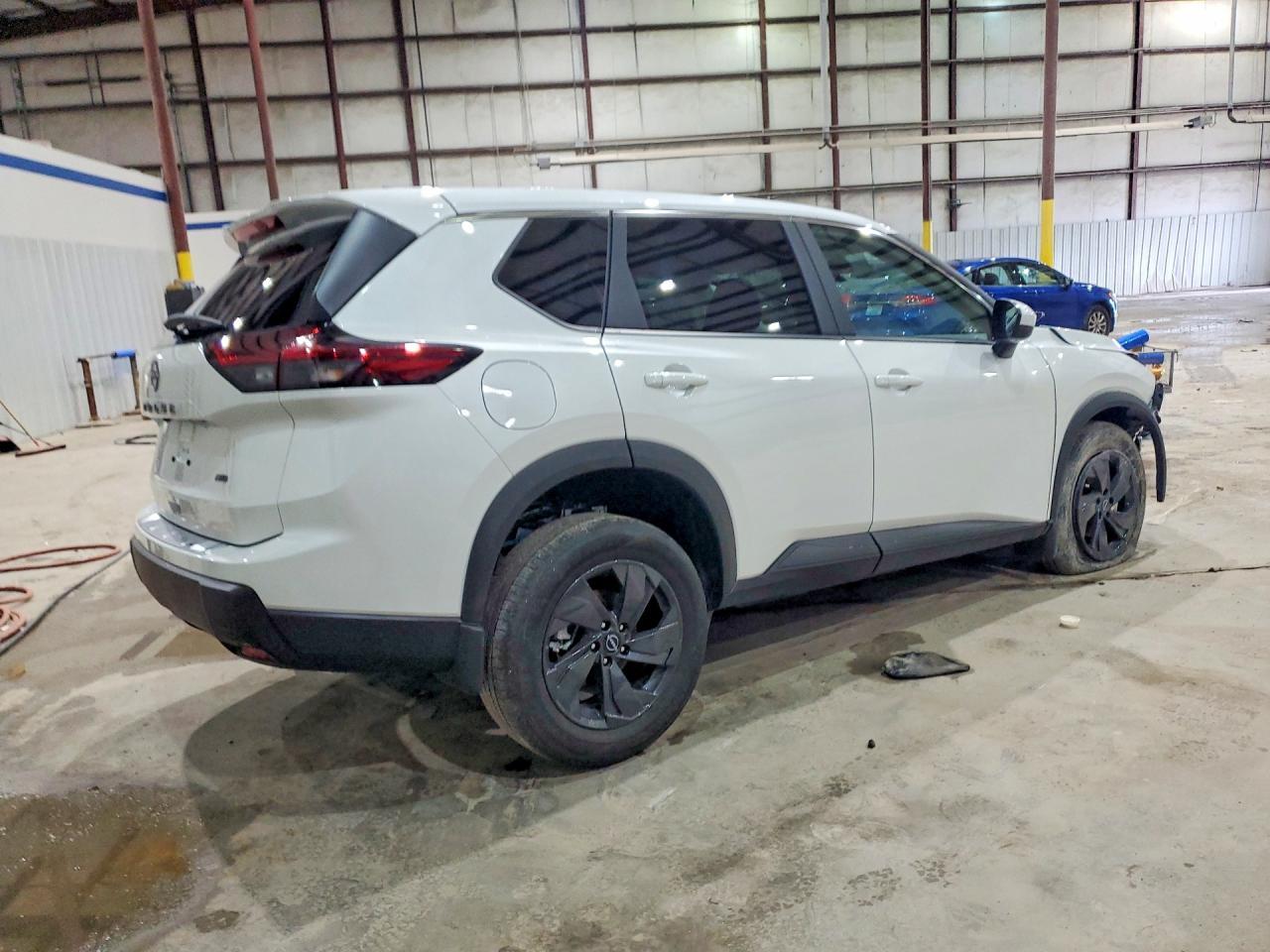 2026 Nissan Rogue Sv - Image 3