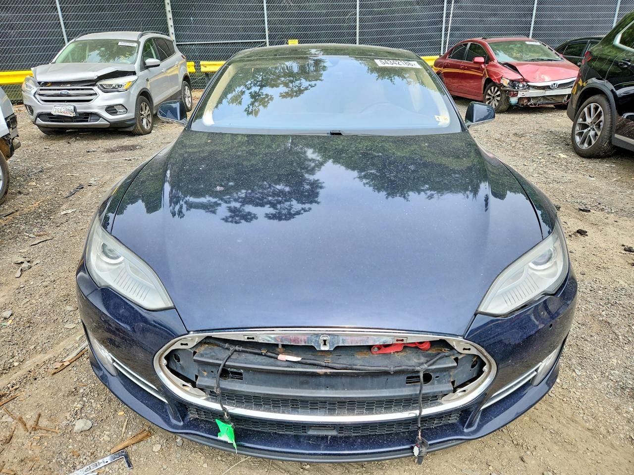 2015 Tesla Model S 85D - Image 5