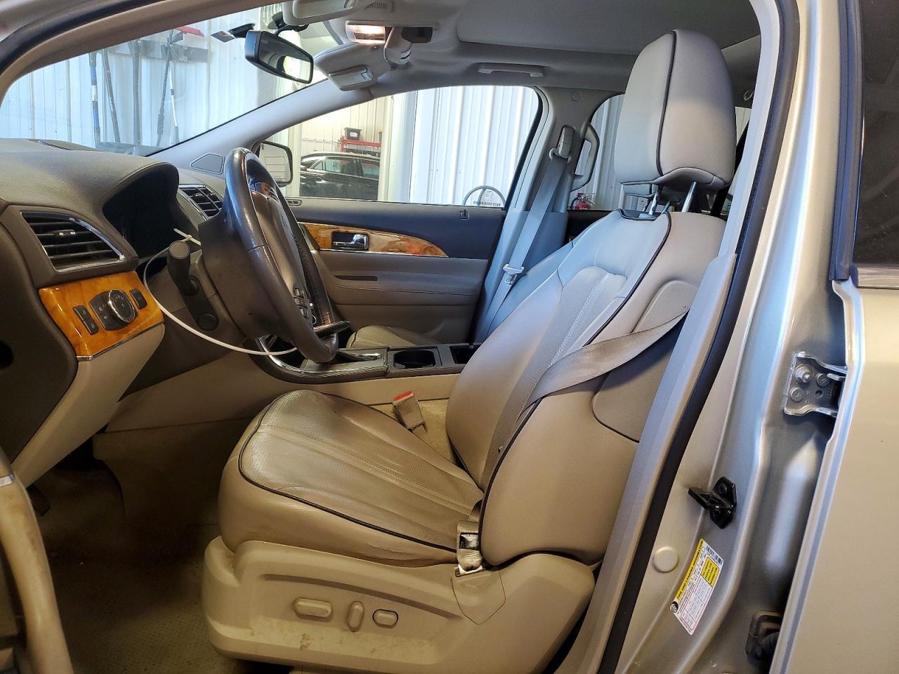 2011 Lincoln Mkx - Image 7