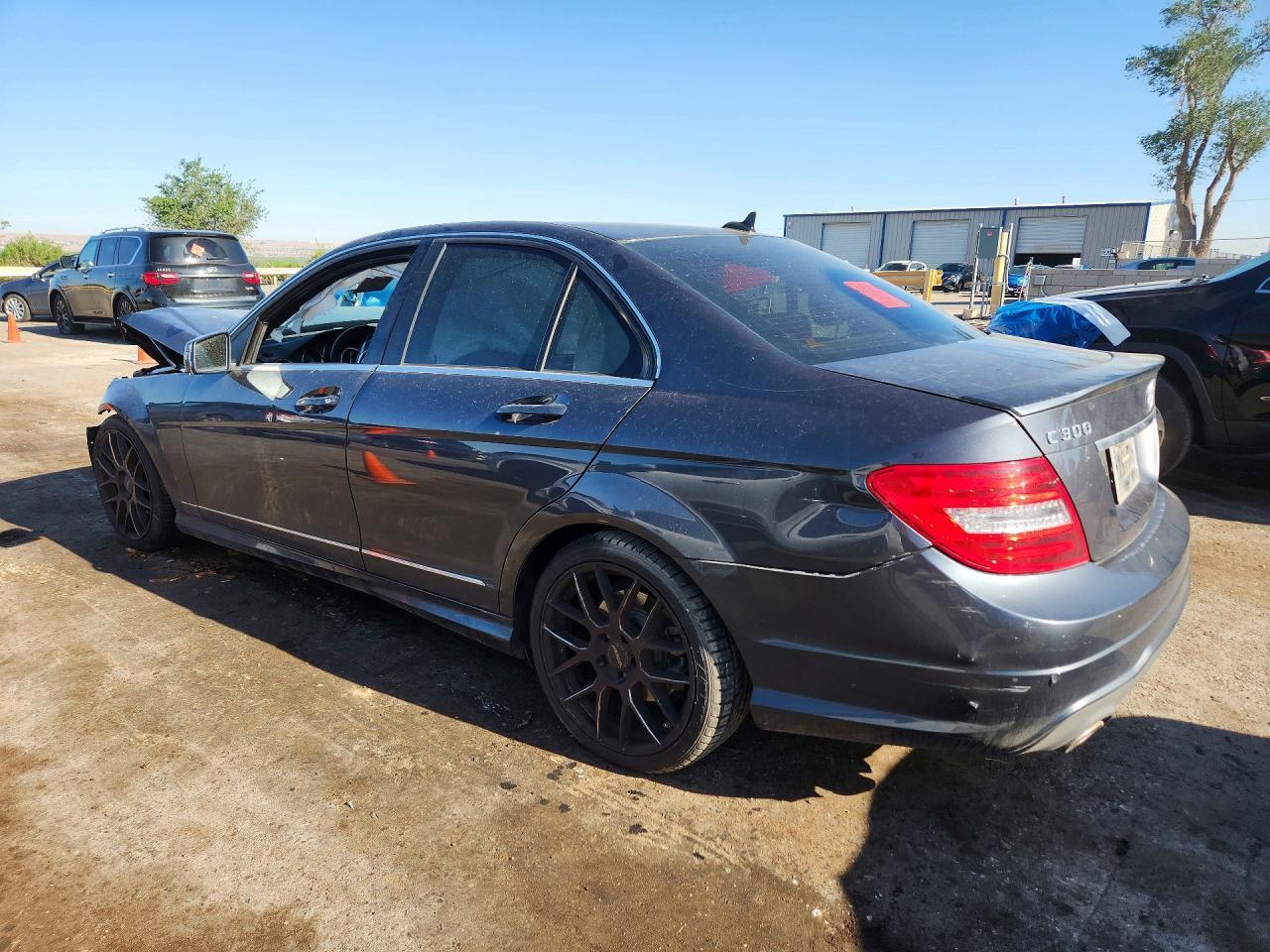 2013 Mercedes-Benz C 300 4Matic - Фото 2