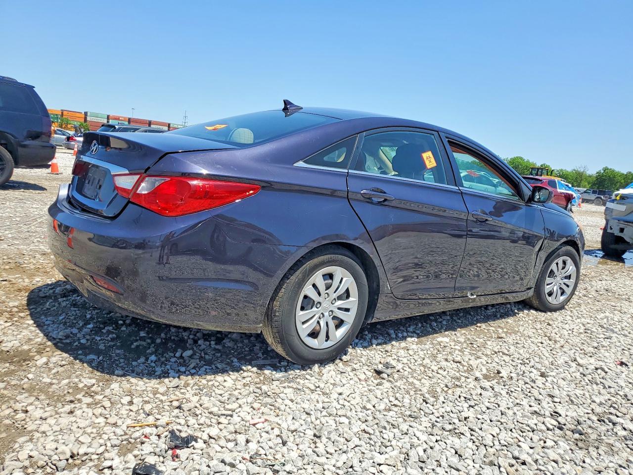 2011 Hyundai Sonata Gls - Image 3