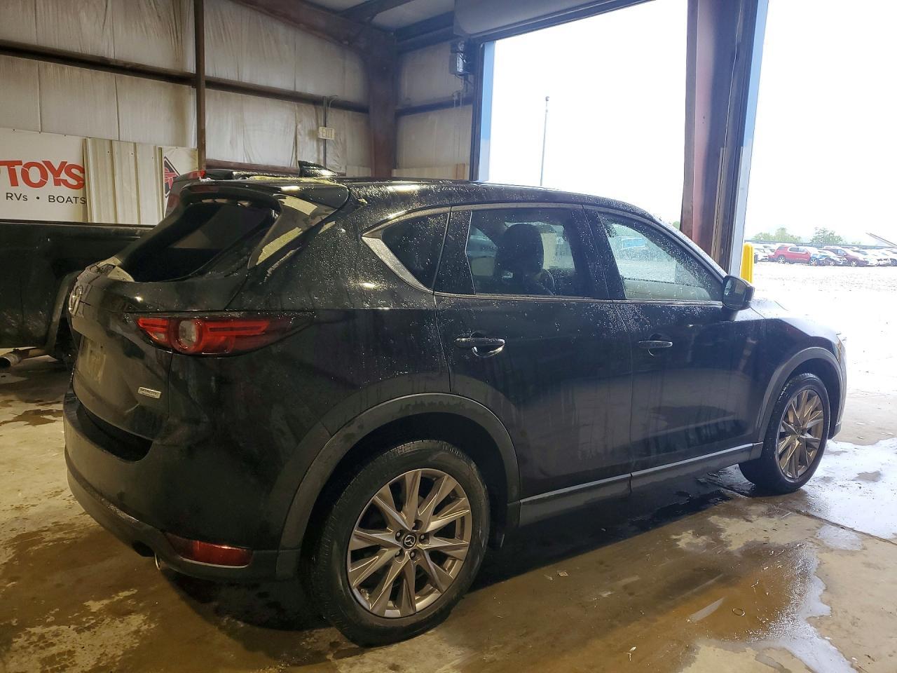 2019 Mazda Cx-5 Grand Touring - Image 3