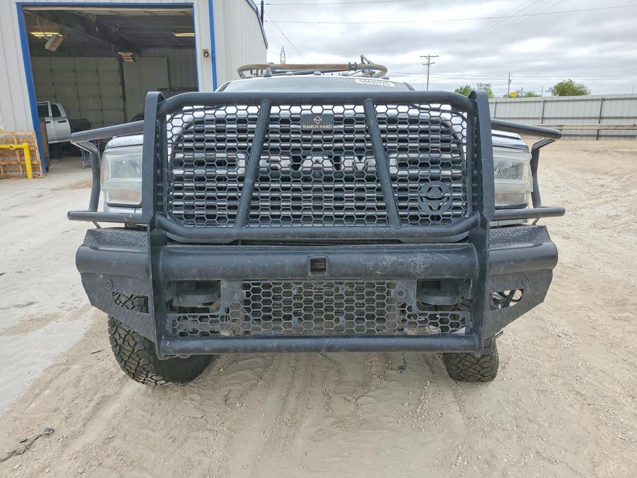 2019 Ram 3500 Laramie - Фото 5