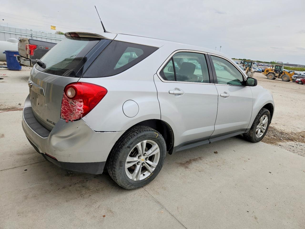 2011 Chevrolet Equinox Ls - Фото 3