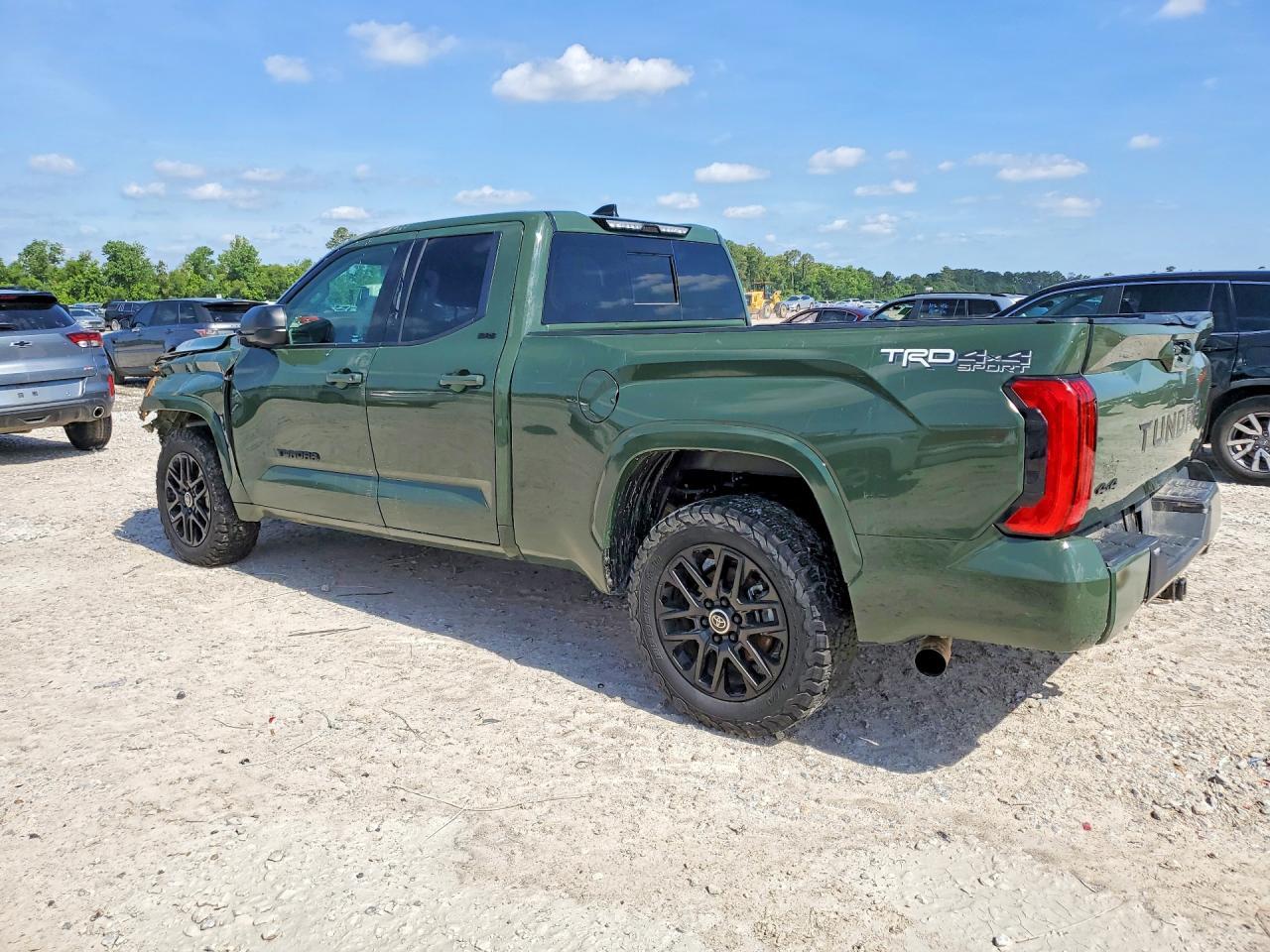 2023 Toyota Tundra Sr5 - Фото 2