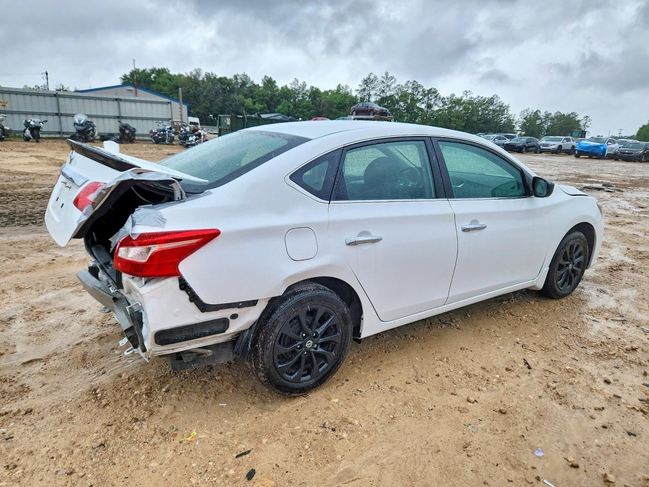 2018 Nissan Sentra S - Image 3