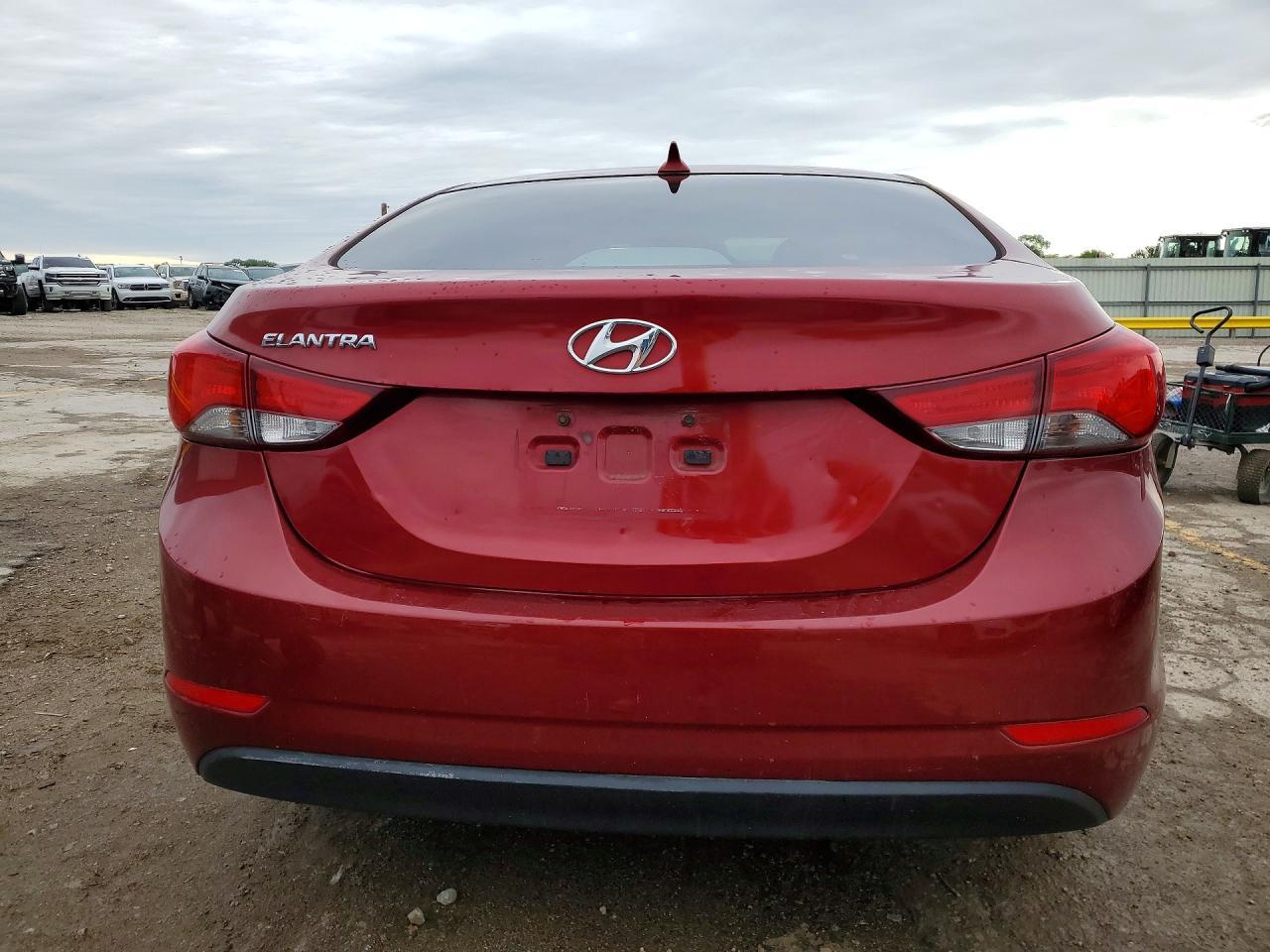 2015 Hyundai Elantra Se - Фото 6