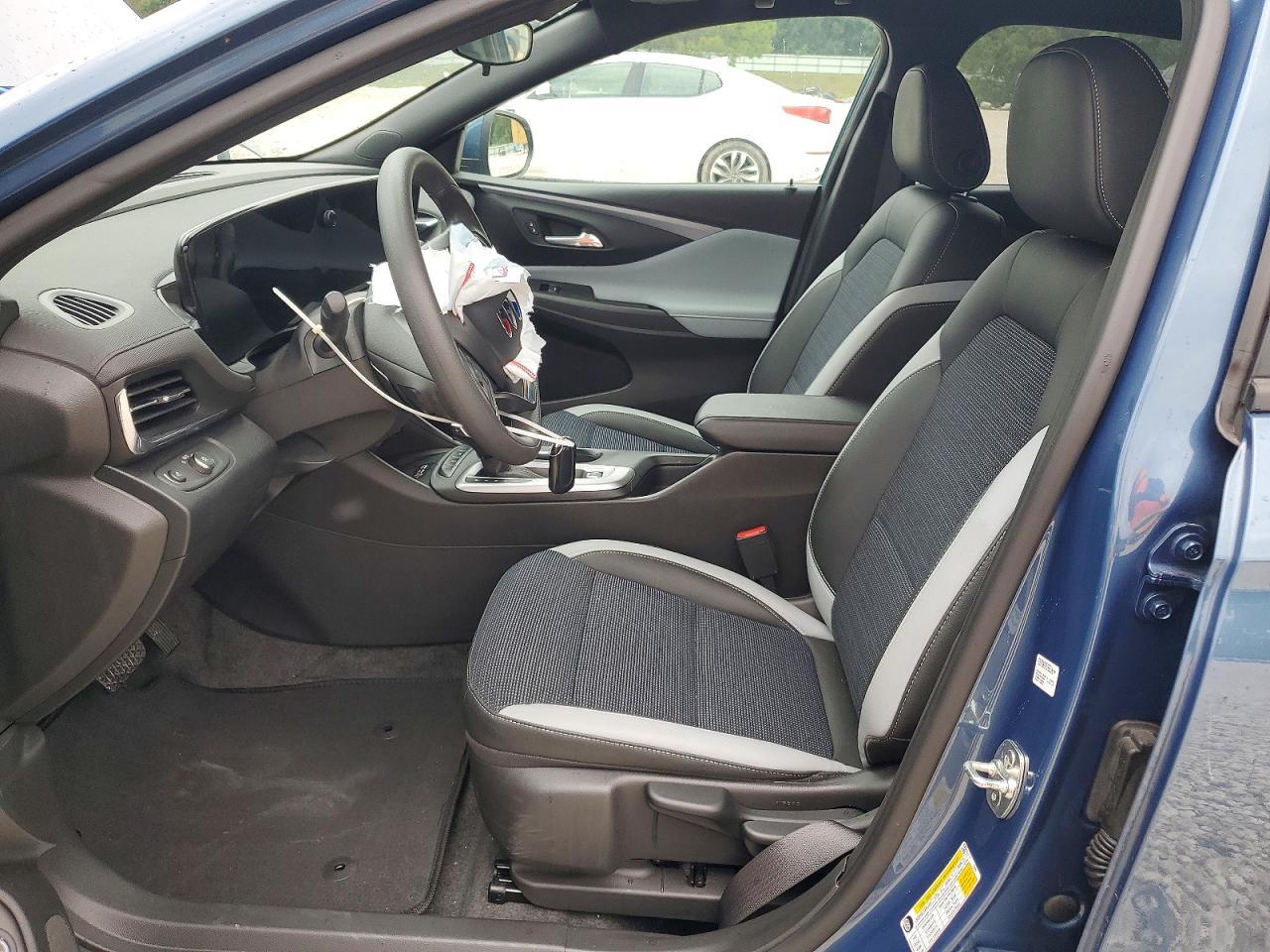 2025 Buick Envista - Image 7