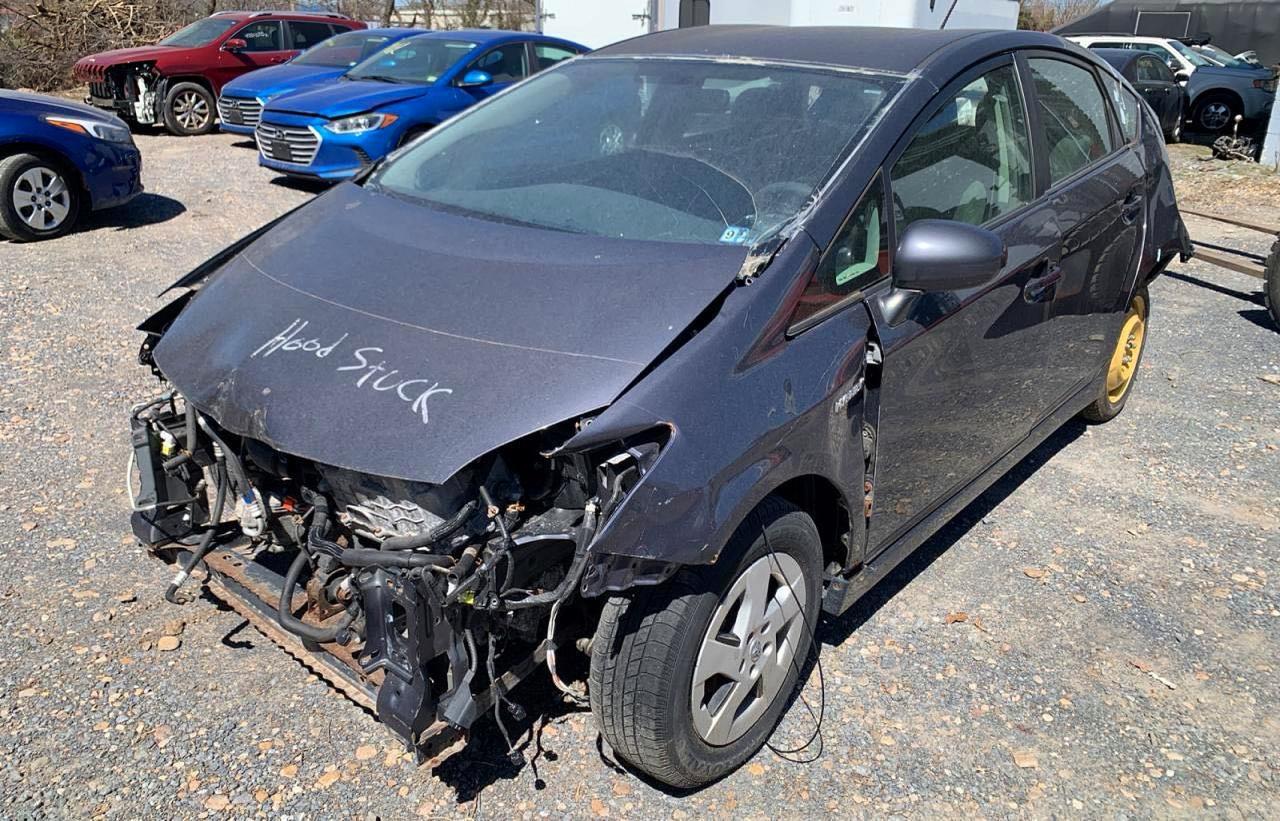 2010 Toyota Prius Iii - Фото 2